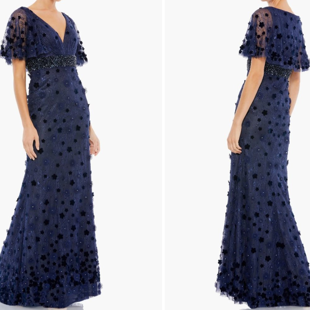 Floral Appliqué Flutter Sleeve Lace Gown Mac Duggal size 2